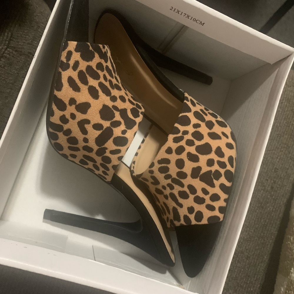 ⭐️Qupid Leopard Pointed Open Toe Heels 7 NIB